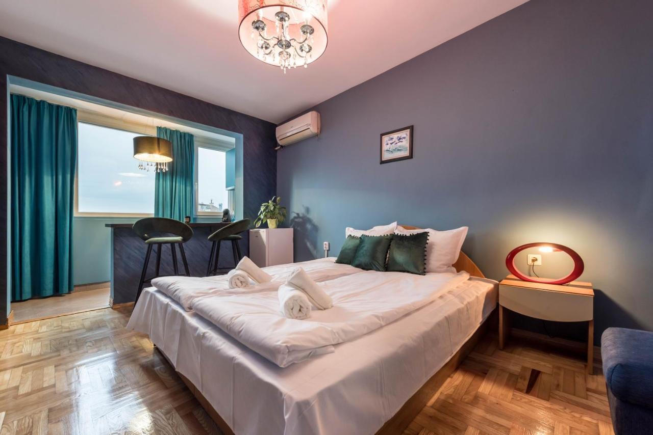 Private Studio In The Centre Varna Exteriör bild