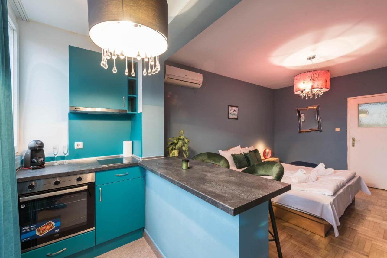 Private Studio In The Centre Varna Exteriör bild
